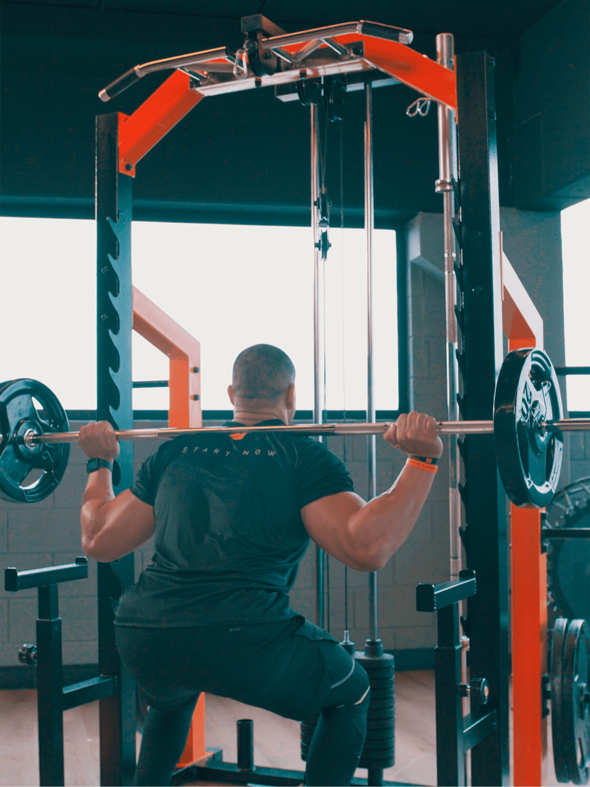 Kit Barras De Musculação + 40Kg De Anilhas + Suportes - MegaGym