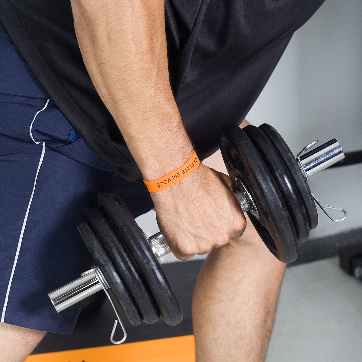 Kit Treino Musculação Par Halter Maciço + 20kg Anilha Emborrachada - MegaGym