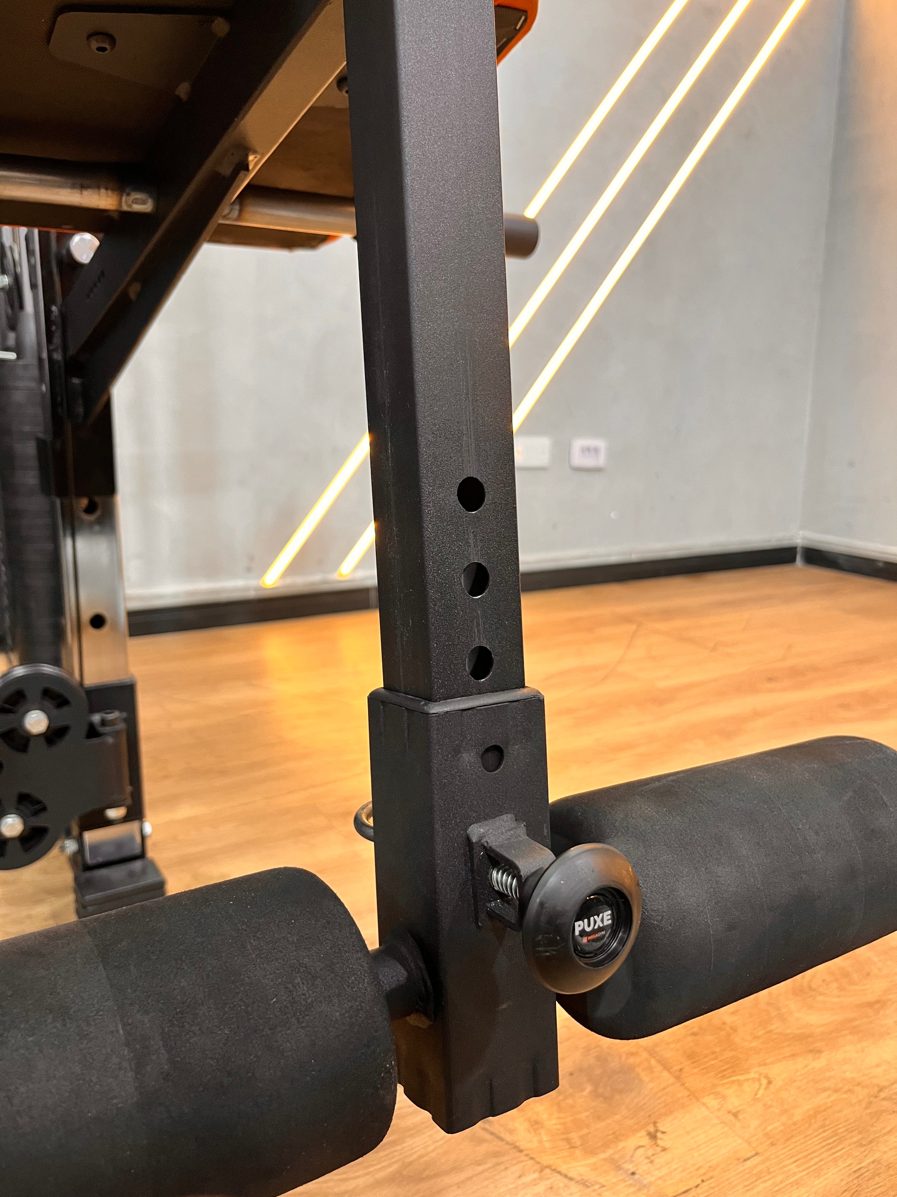 Cadeira Extensora Para Estação De Musculação MegaRack Crossover