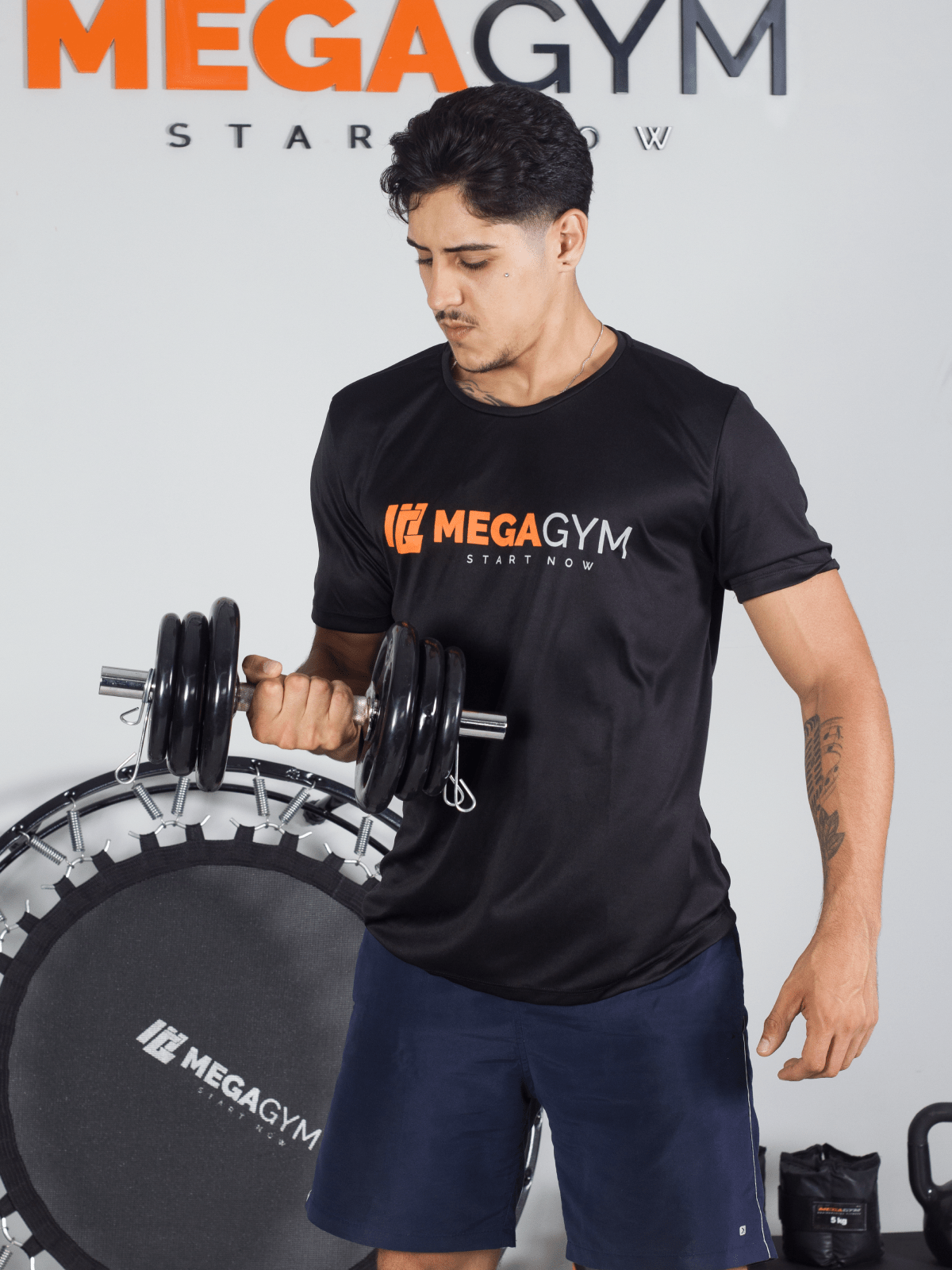 Kit Treino Musculação Par Halter Maciço + 20kg Anilha Emborrachada - MegaGym