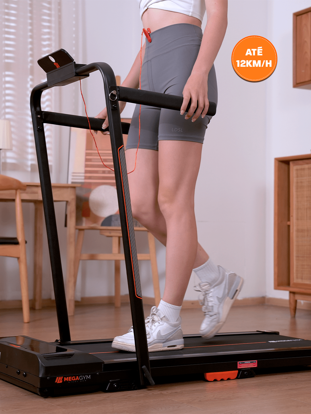 Esteira Ergométrica Elétrica Dobrável Pace Full 12km/h | Motor 2.0 HP | Suporta até 110kg - MegaGym