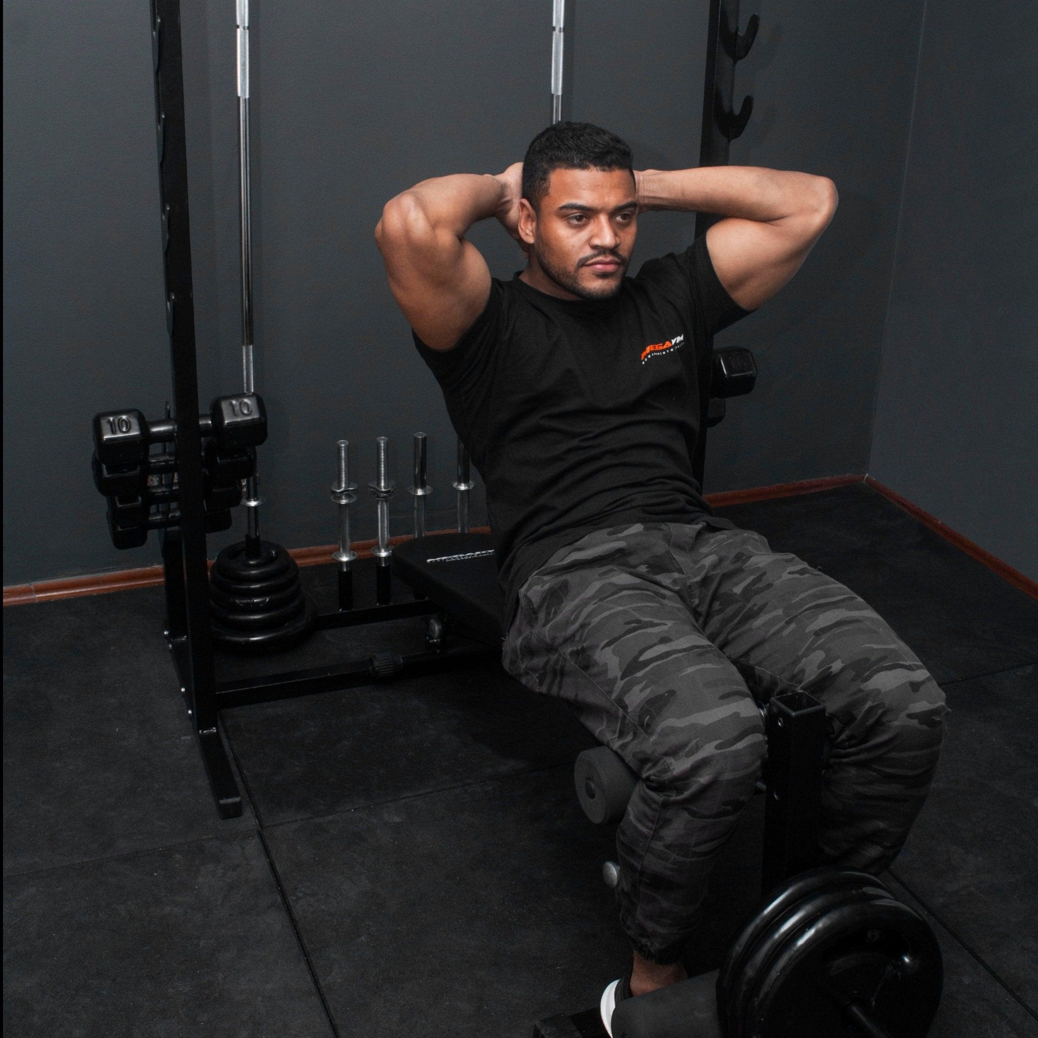 Banco Regulável 10x1 com Cadeira Extensora + Scot + Rack Agachamento - MegaGym