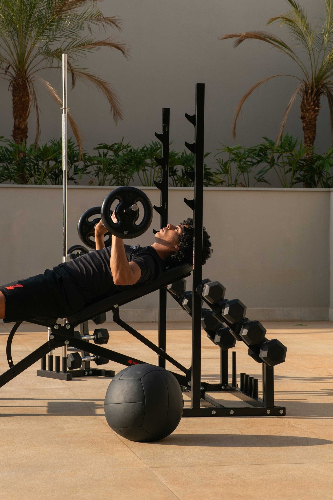 Banco Regulável 10x1 com Cadeira Extensora + Scot + Rack Agachamento - MegaGym