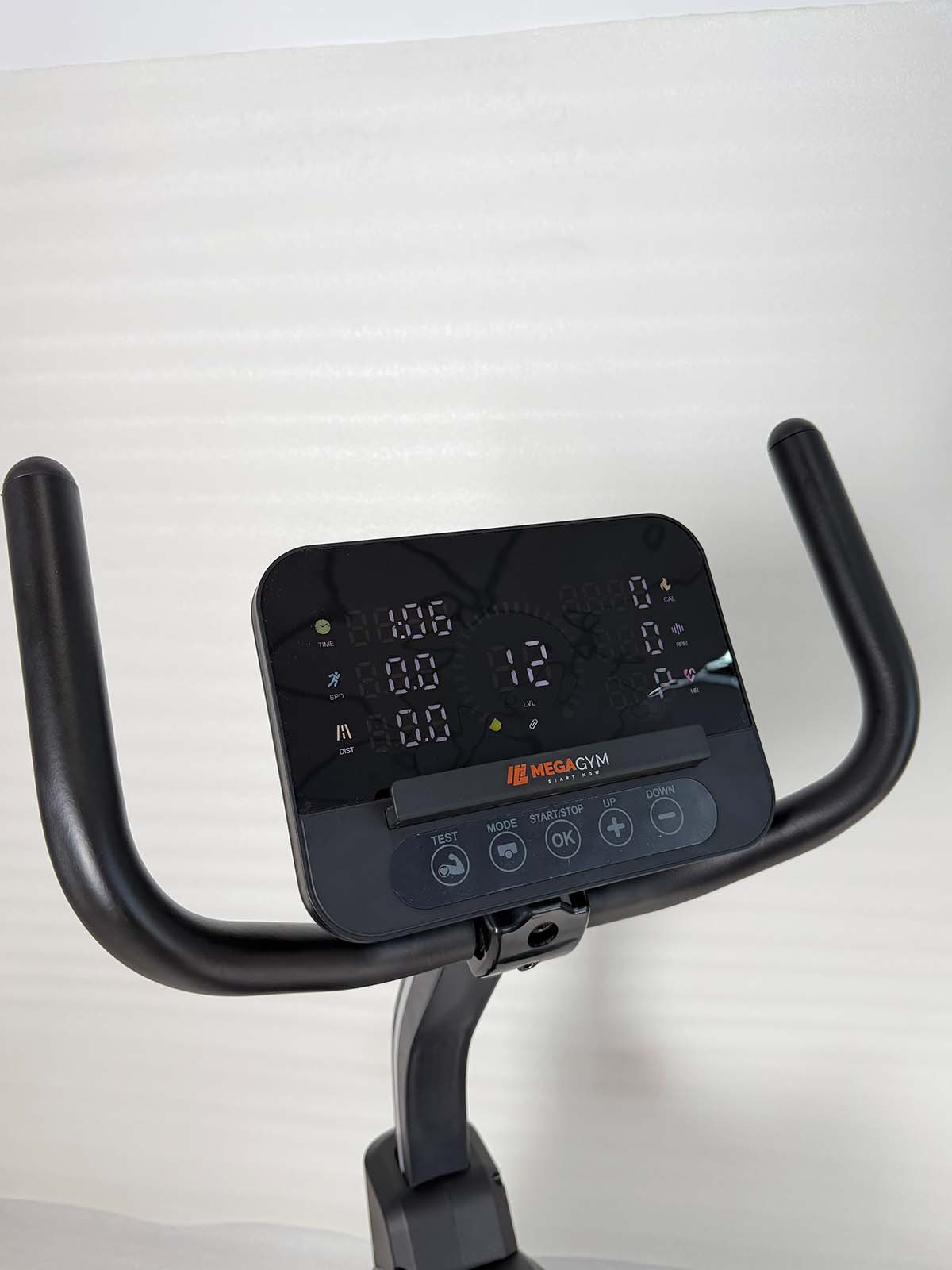 Bike Horizontal Horizon 5000 Smart Advanced | Ajuste Automático de Carga | Bluetooth | Resistência Magnética | Suporta 130Kg