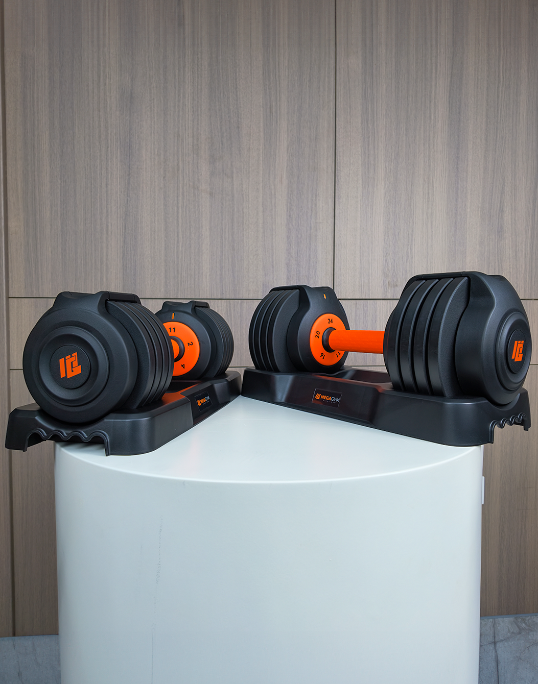 Halter Dumbbell Regulável | 5 Configurações de peso | Base para suporte dos Halteres